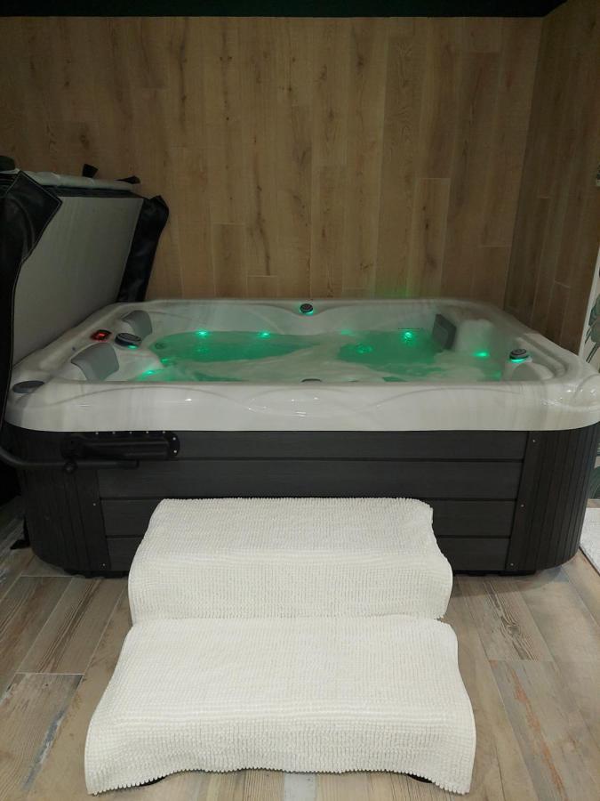 Au Spa D'Eau Pale Ferques エクステリア 写真